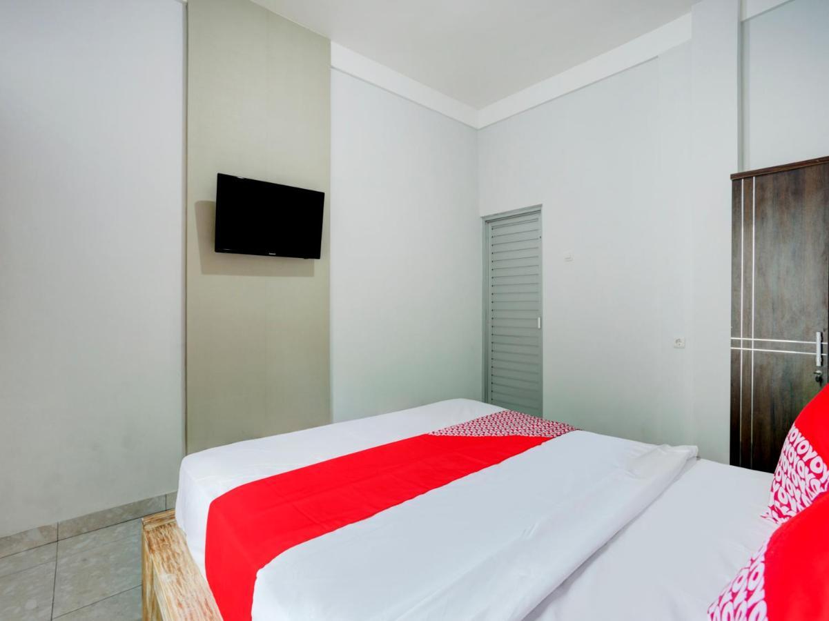 Oyo Flagship 90756 Melasti Hills Room & Cafe Унґасан Екстер'єр фото